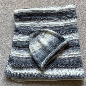 Handmade Knit Baby Blanket and matching hat